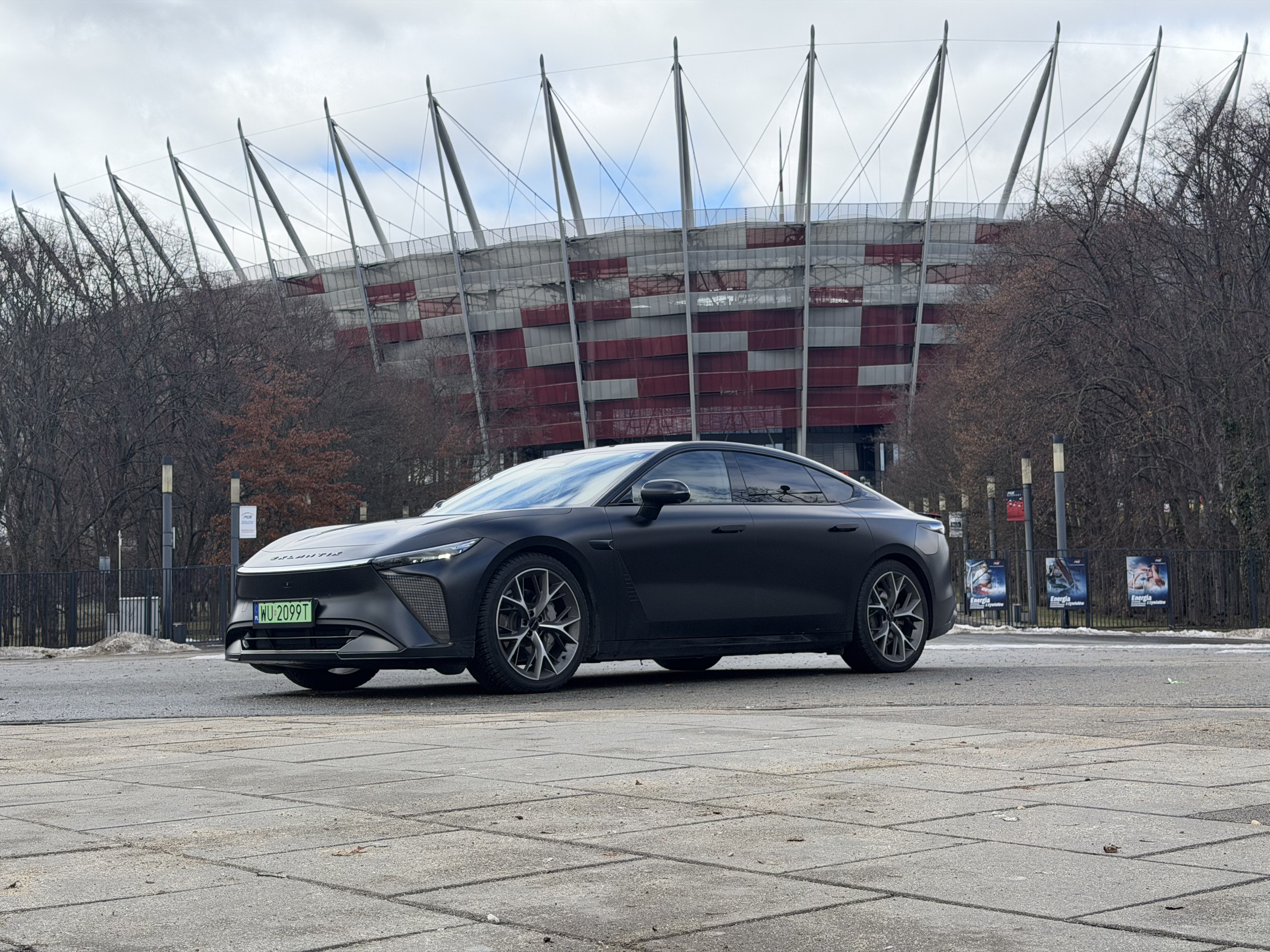 Exlantix ES – chińskie premium w zaporowej cenie, która zaboli.