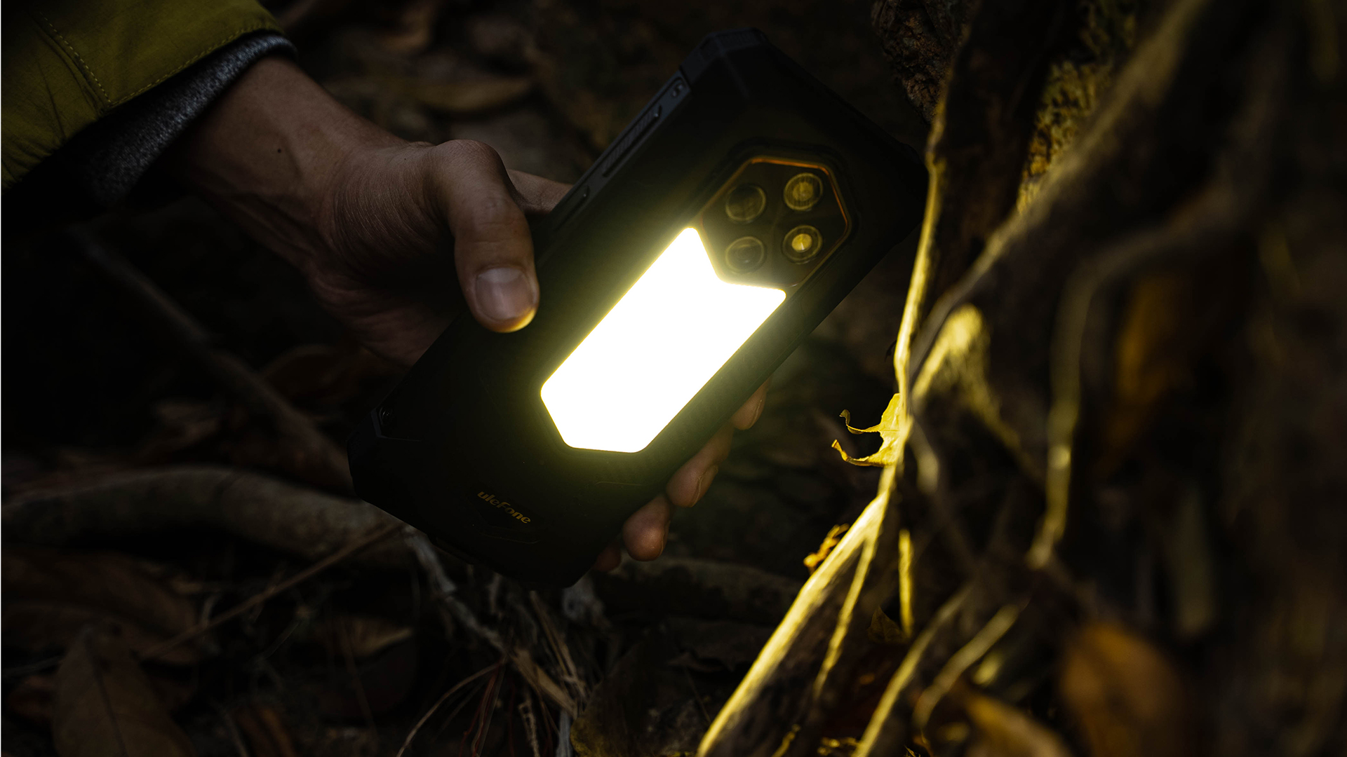 Ulefone zaprezentował nowy model RugKing 5 Pro – pancerny telefon z potężnym oświetleniem LED