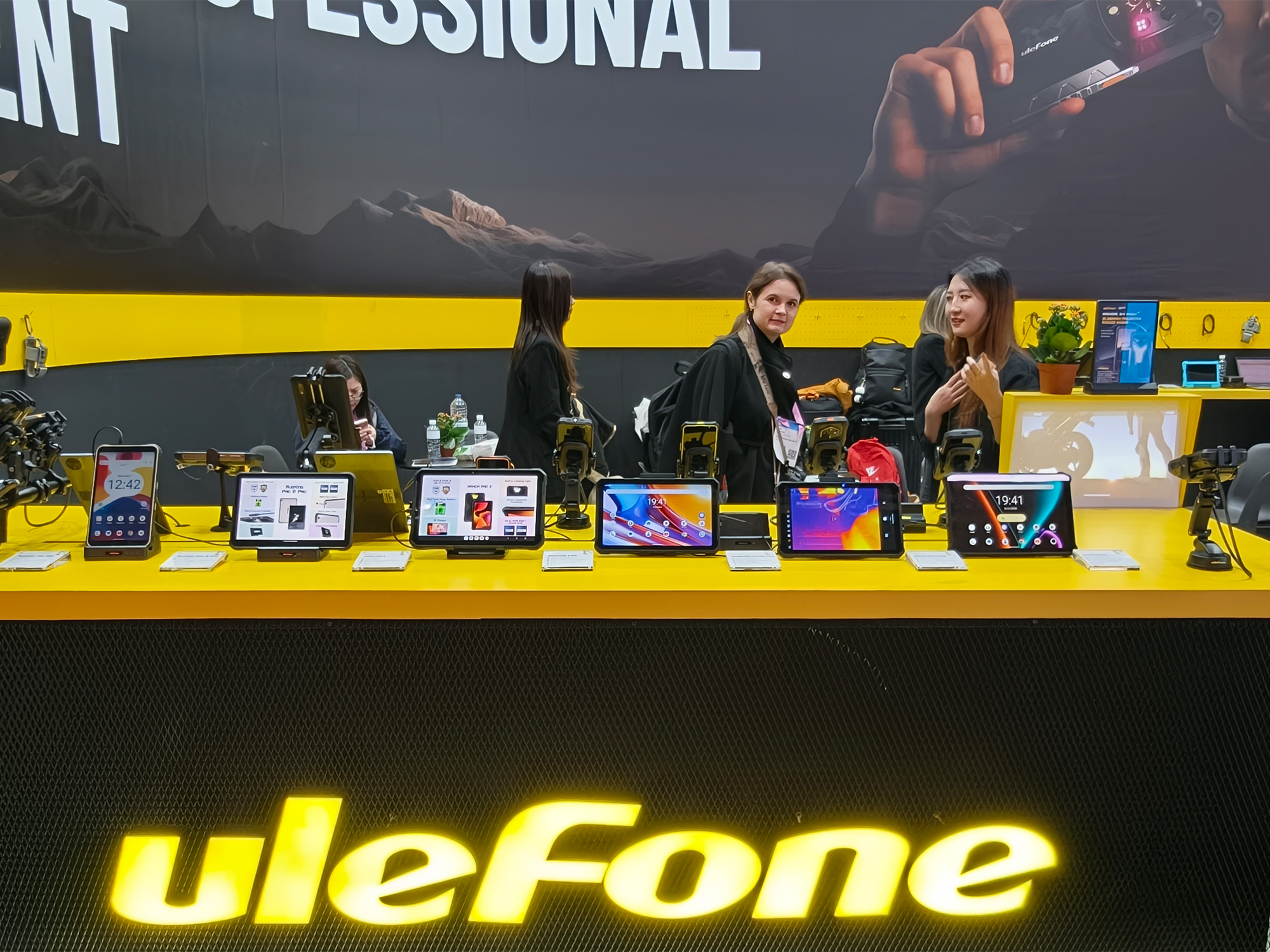 MWC2026: RugOne Xsnap 7 Pro przyciąga tłumy w Barcelonie