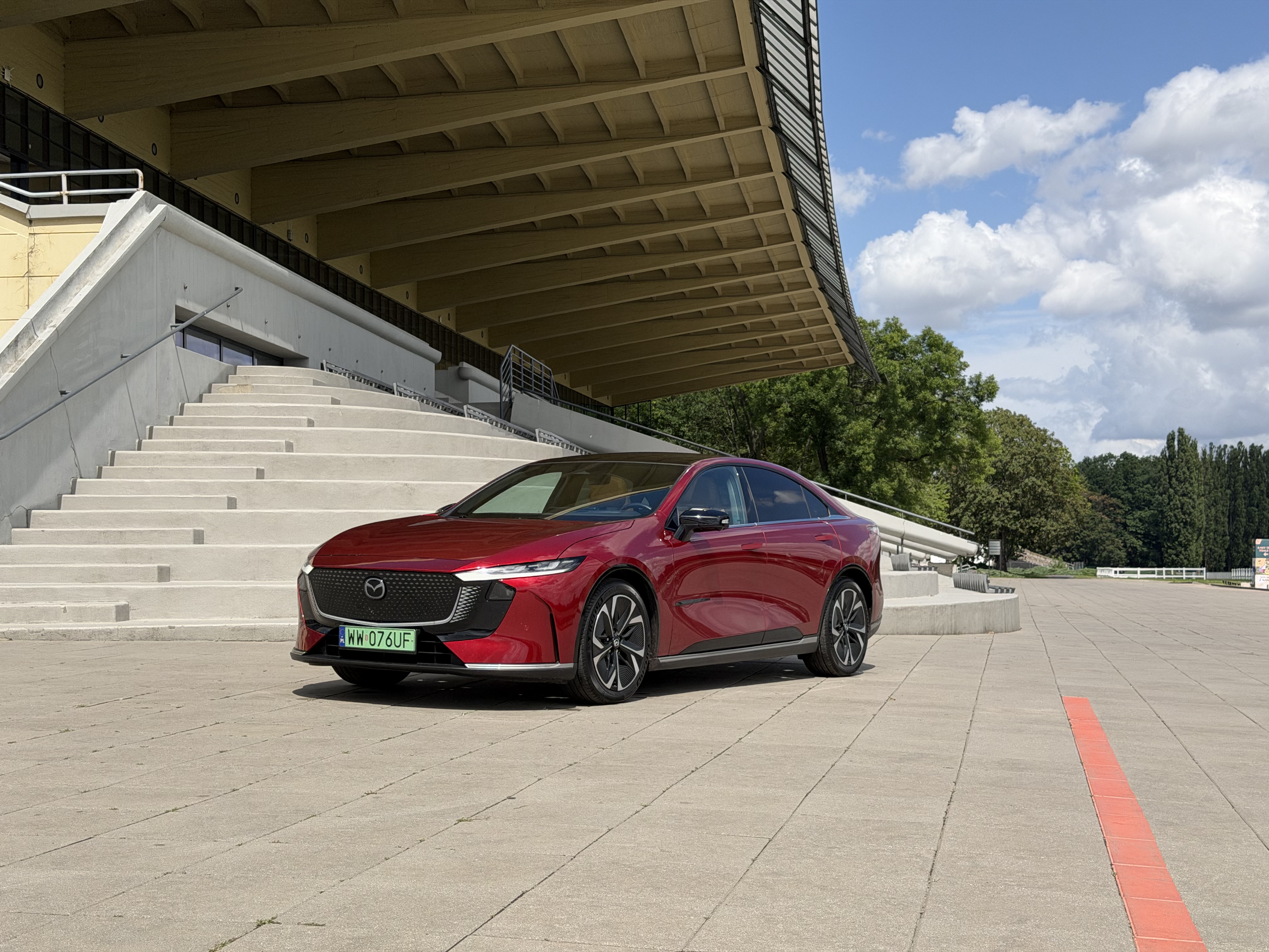 Mazda 6e: Japońska Dusza, Chińskie Serce?