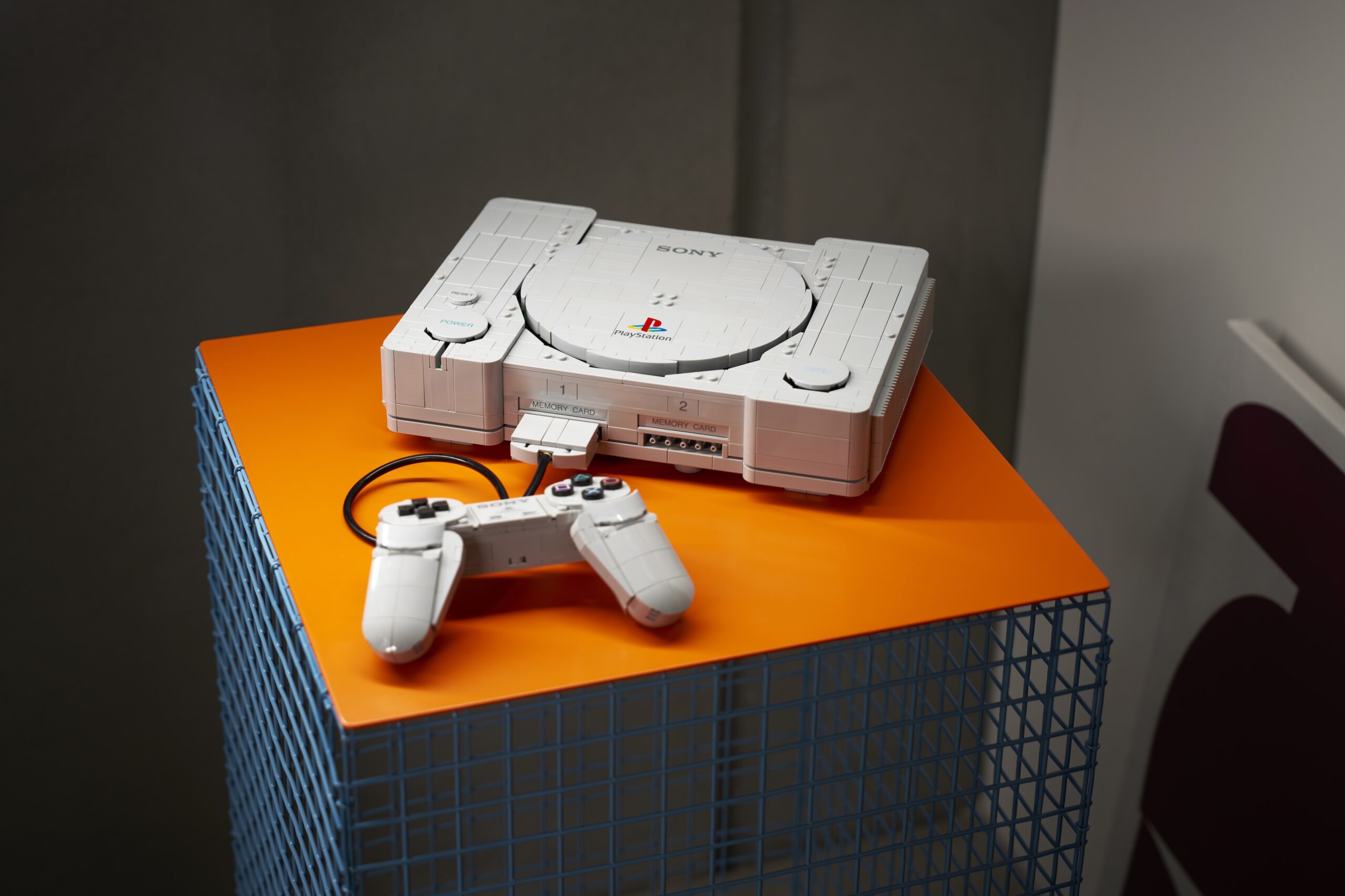 LEGO PlayStation - kultowa konsola w klockowej odsłonie!