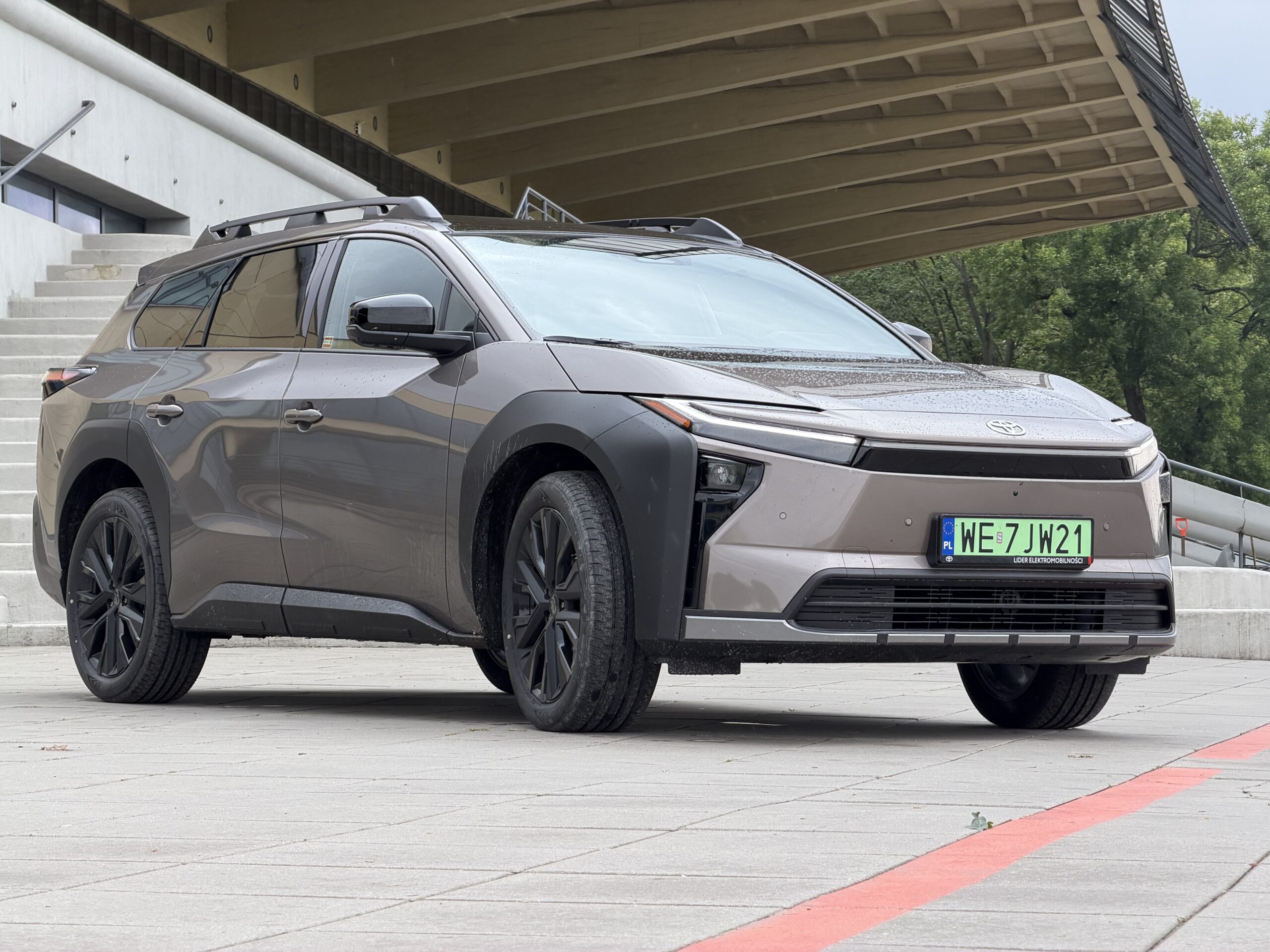 Toyota bZ4X Touring 2026: Zmartwychwstanie elektryka?